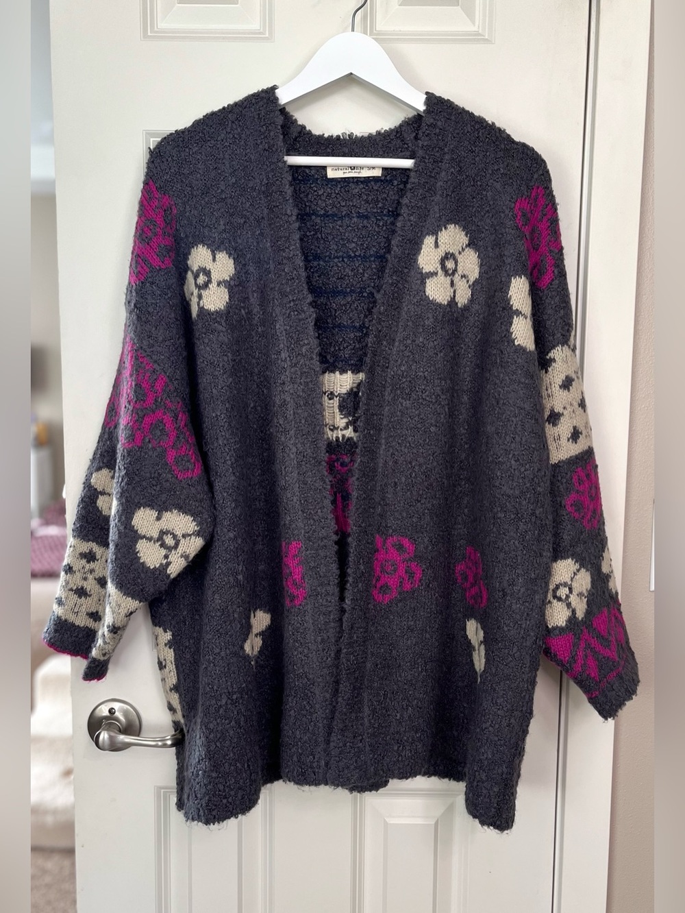 Natural Life Calla Jacquard Cardigan Sweater in Charcoal - Picture 4 of 6